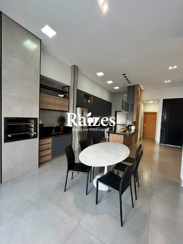 [FINALIDADE] [TIPOIMOVEL] [BAIRRO] na cidade [CIDADE]: 