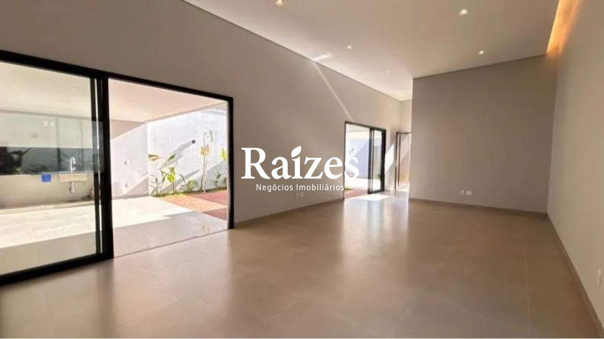 Casa, 3 quartos, 222 m² - Foto 1