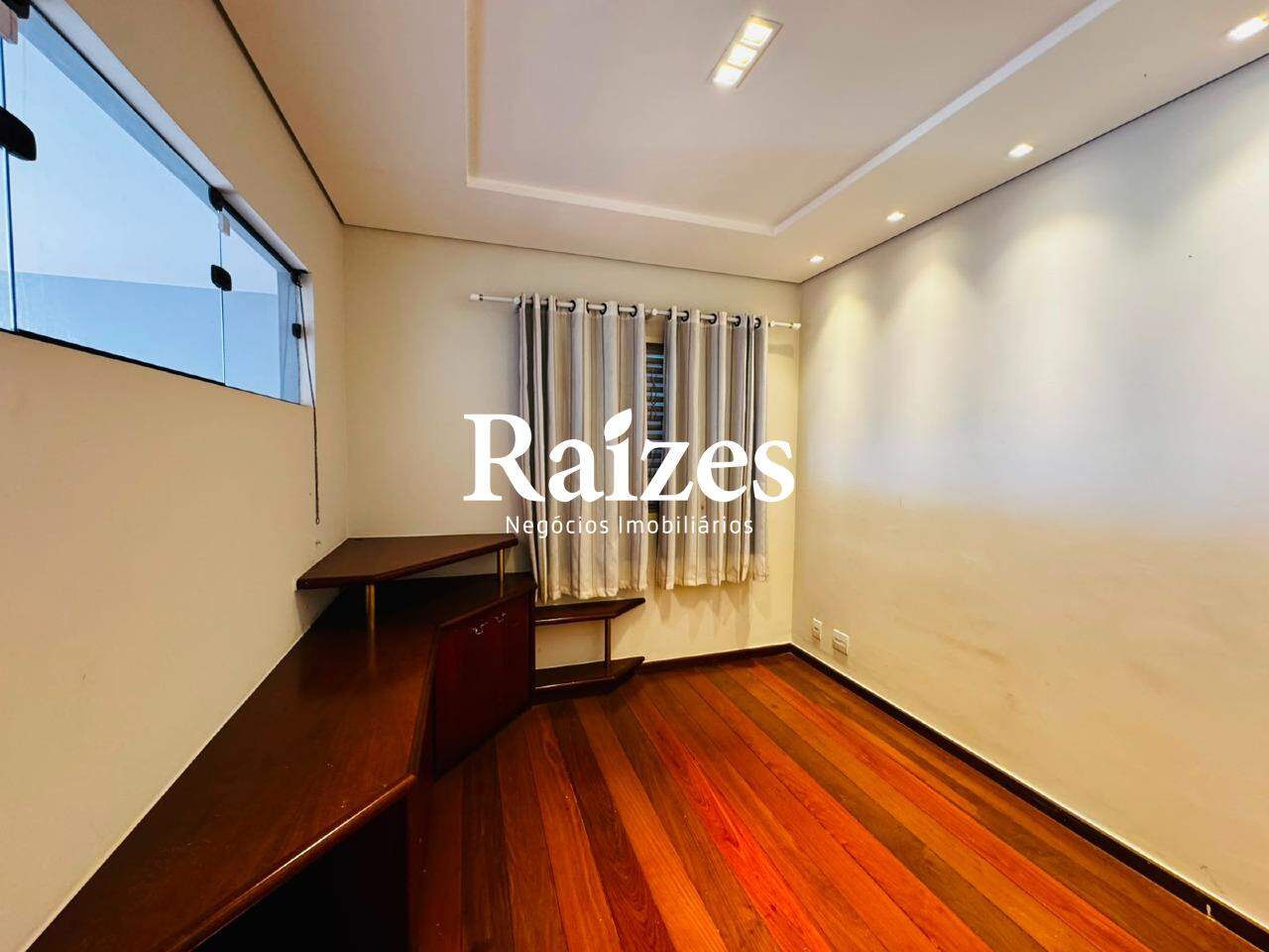 Casa, 4 quartos, 294 m² - Foto 19