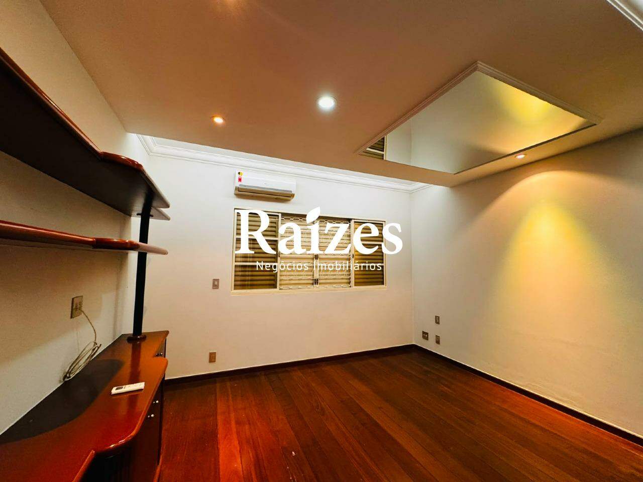 Casa, 4 quartos, 294 m² - Foto 25