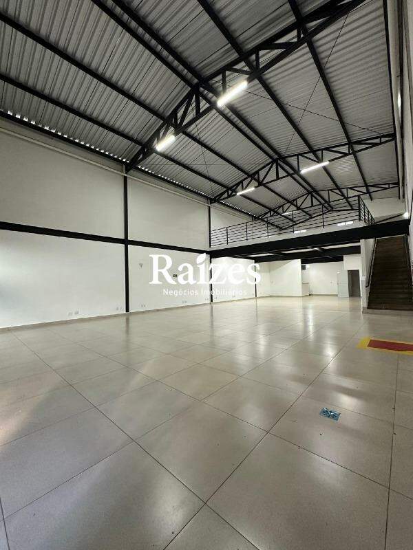 Depósito-Galpão, 358 m² - Foto 1