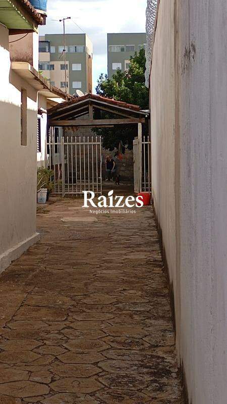 [FINALIDADE] [TIPOIMOVEL] [BAIRRO] na cidade [CIDADE]: 