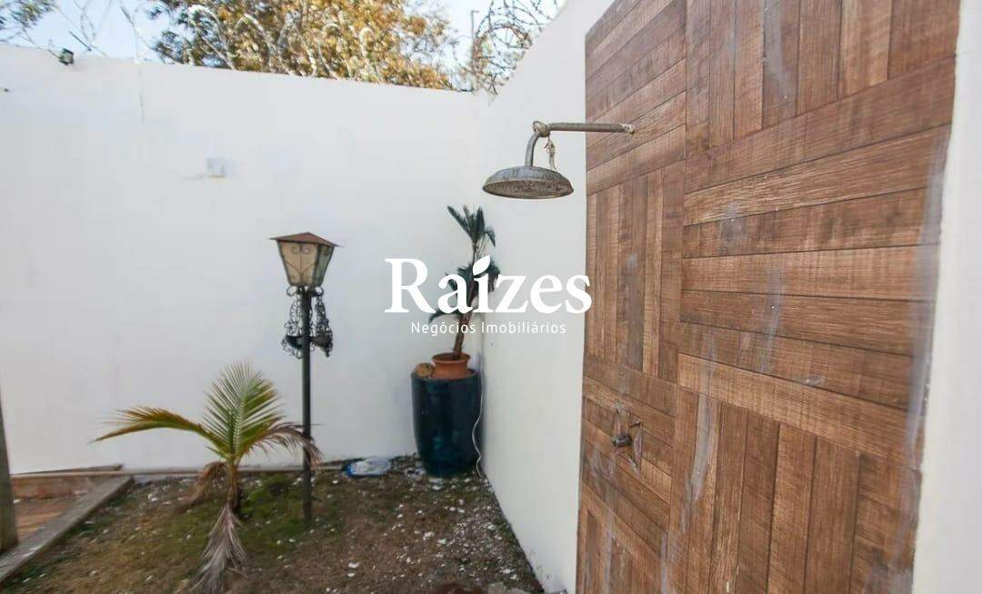 Casa, 5 quartos, 282 m² - Foto 3