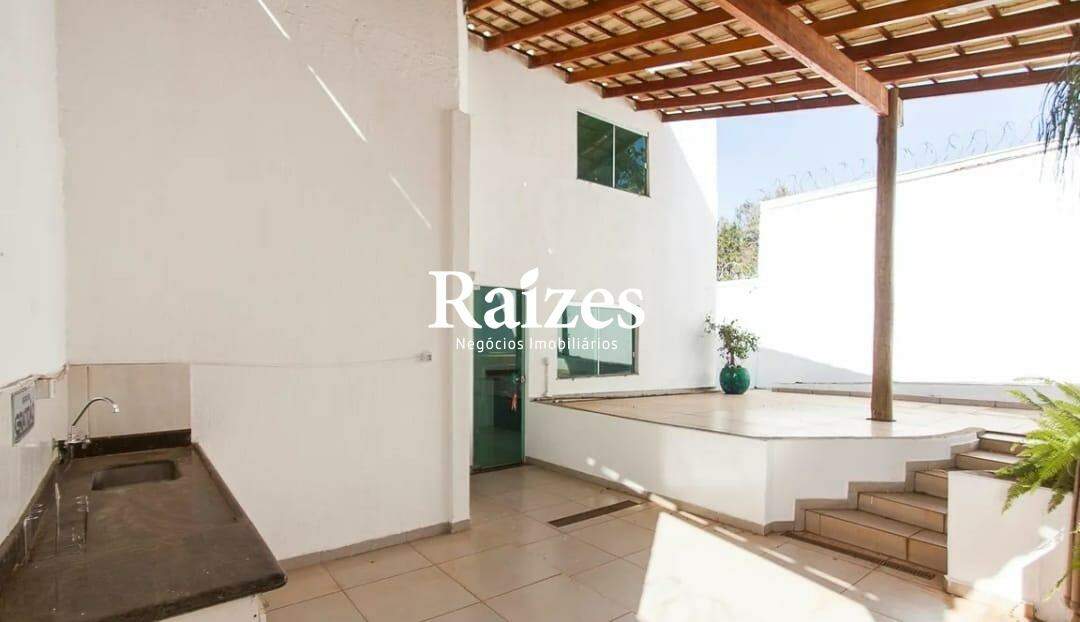 Casa, 5 quartos, 282 m² - Foto 4