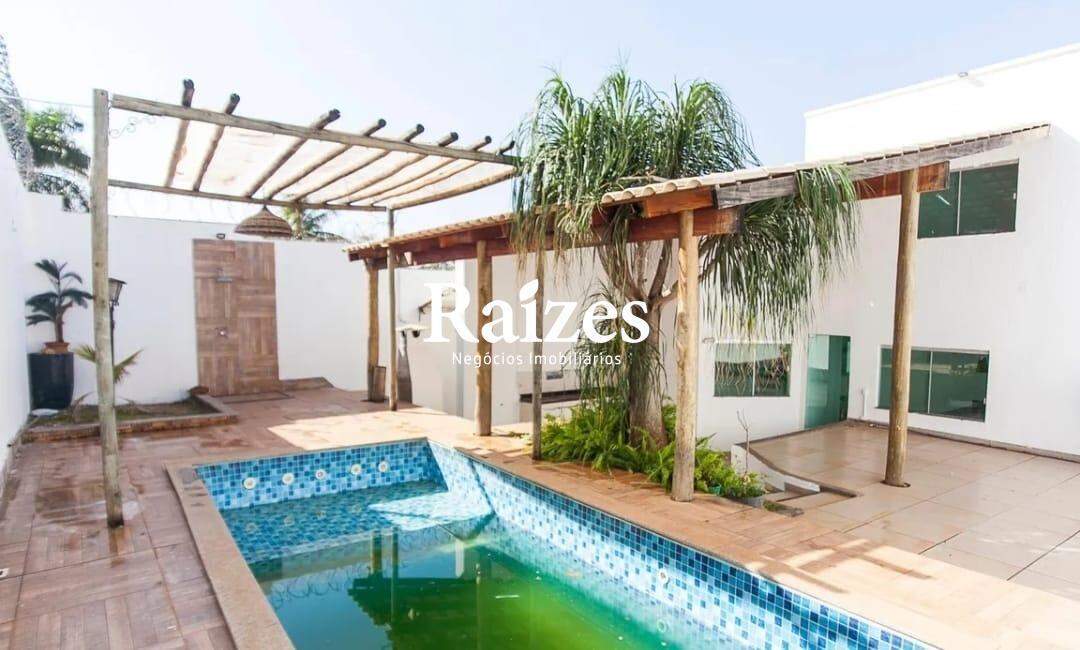 Casa, 5 quartos, 282 m² - Foto 1