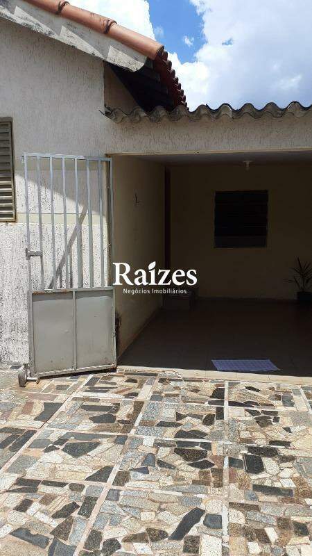 Casa, 5 quartos, 104 m² - Foto 1