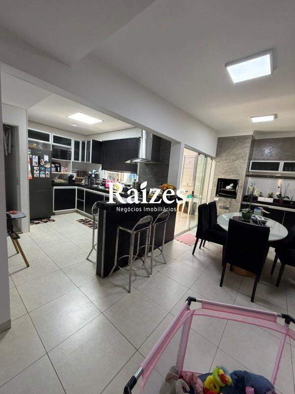 [FINALIDADE] [TIPOIMOVEL] [BAIRRO] na cidade [CIDADE]: 