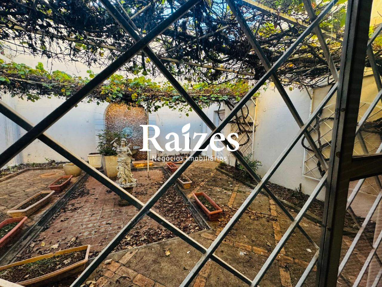 Casa, 8 quartos, 340 m² - Foto 2