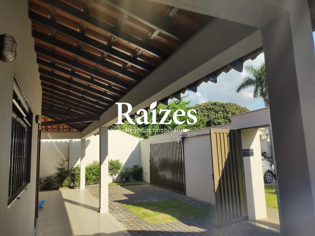 Casa, 3 quartos, 251 m² - Foto 2
