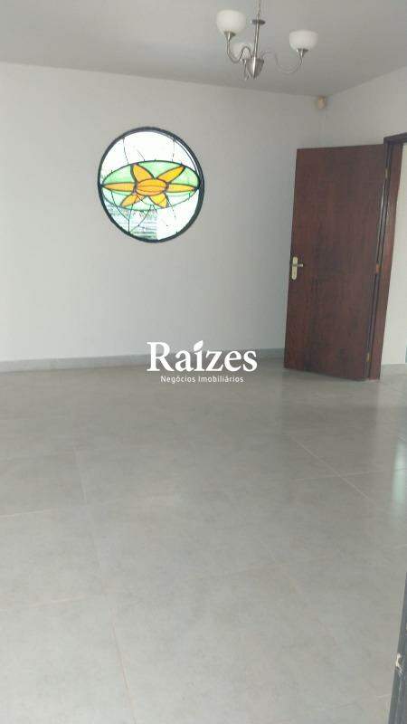 Casa, 3 quartos, 250 m² - Foto 13