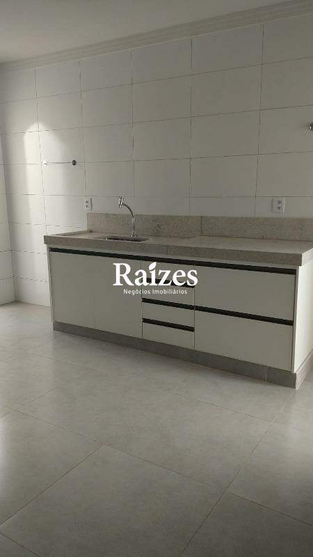 Casa, 3 quartos, 250 m² - Foto 8