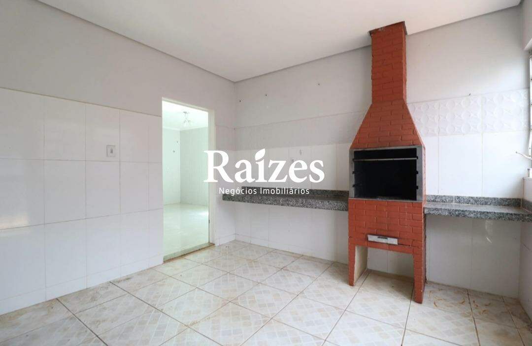 Casa, 3 quartos, 130 m² - Foto 2