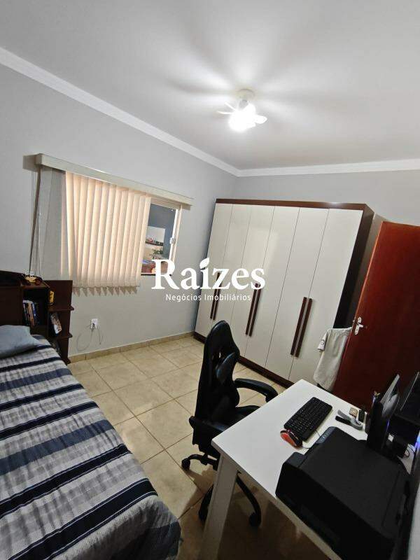 Casa, 3 quartos, 190 m² - Foto 11