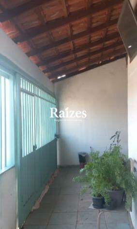 Casa, 3 quartos, 240 m² - Foto 1