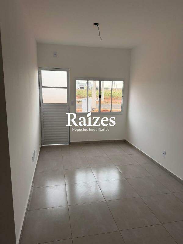 Casa, 2 quartos, 47 m² - Foto 1