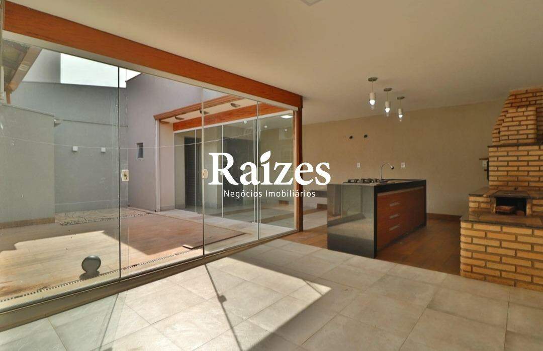 Casa, 3 quartos, 180 m² - Foto 1