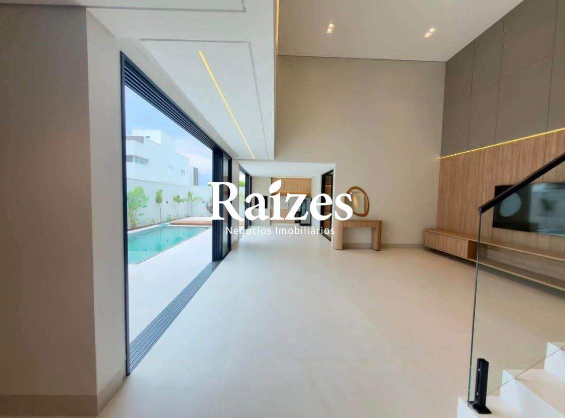 Casa, 3 quartos, 305 m² - Foto 4