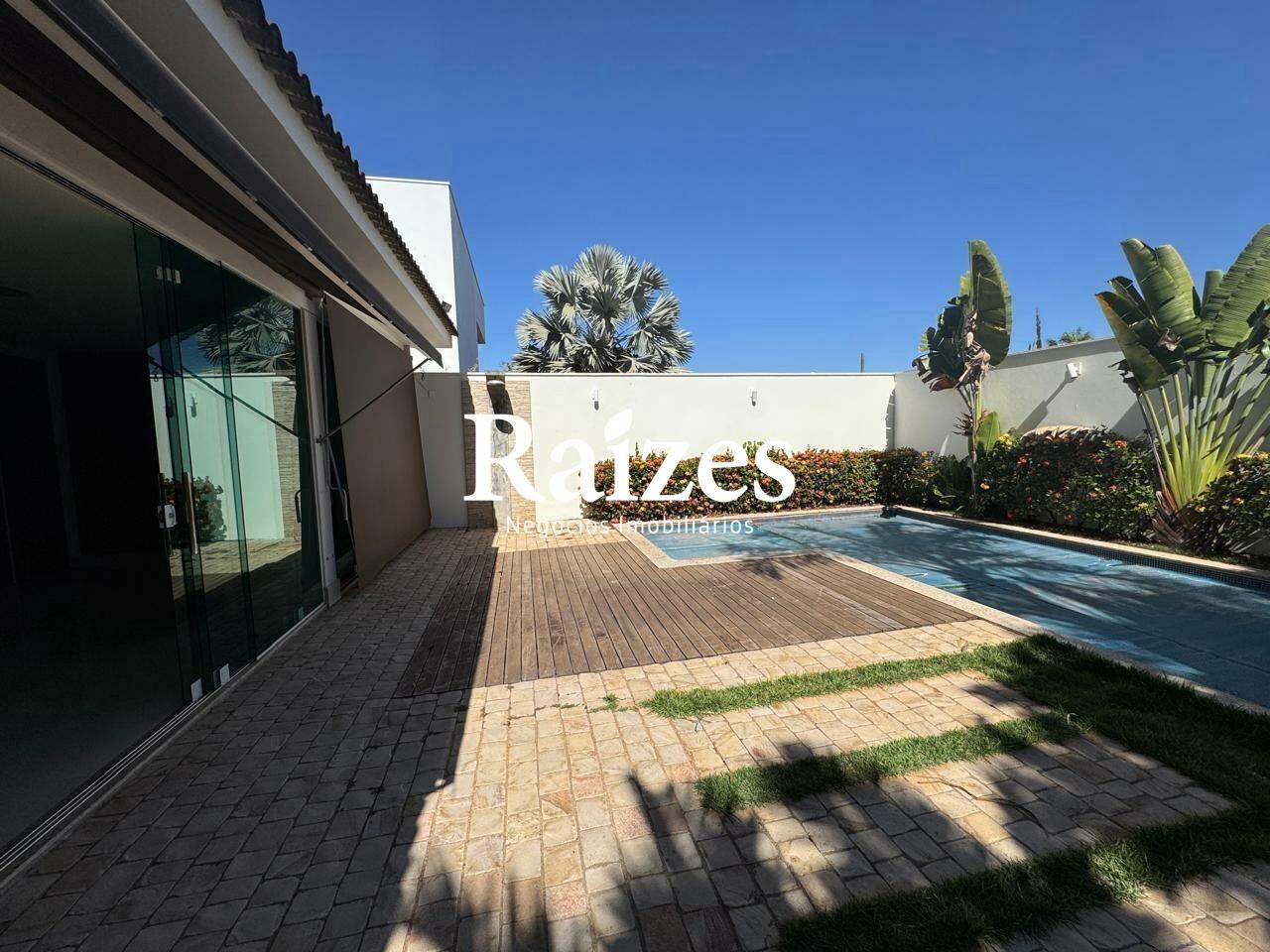 Casa, 4 quartos, 365 m² - Foto 1