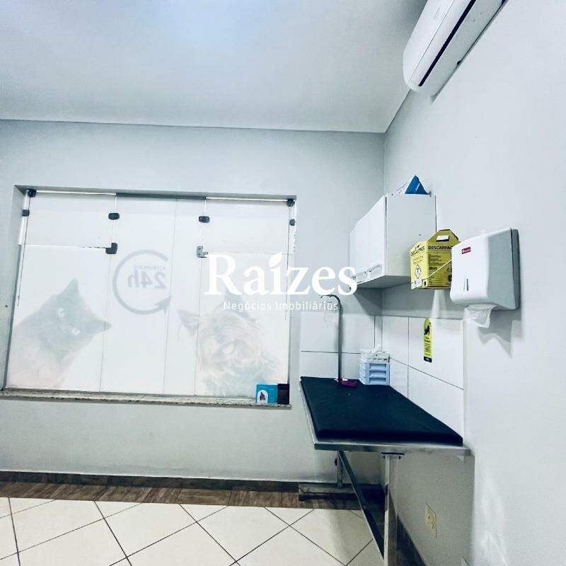 Casa, 5 quartos, 135 m² - Foto 6
