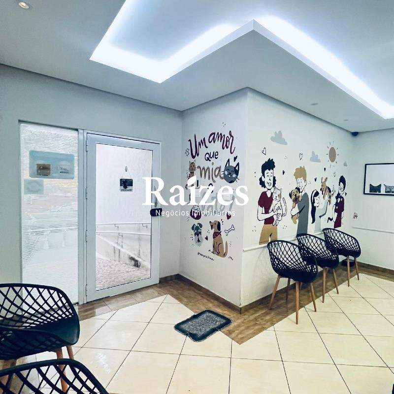 Casa, 5 quartos, 135 m² - Foto 1