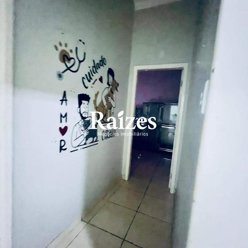 Casa, 5 quartos, 135 m² - Foto 4