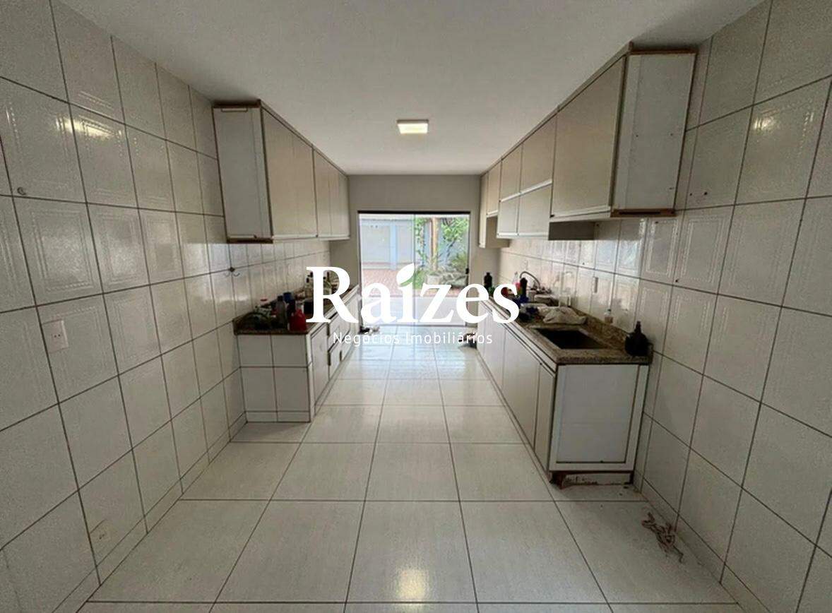 Casa, 4 quartos, 180 m² - Foto 11