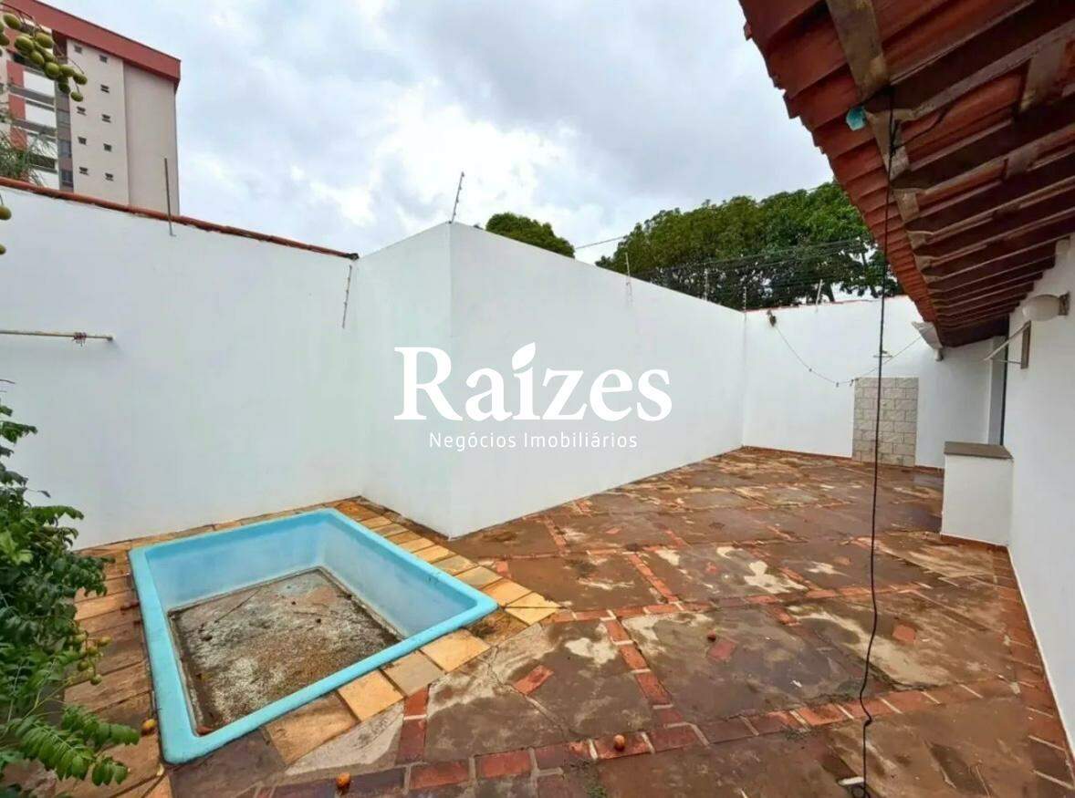 Casa, 3 quartos, 222 m² - Foto 4