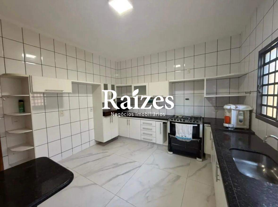 Casa, 4 quartos, 200 m² - Foto 12