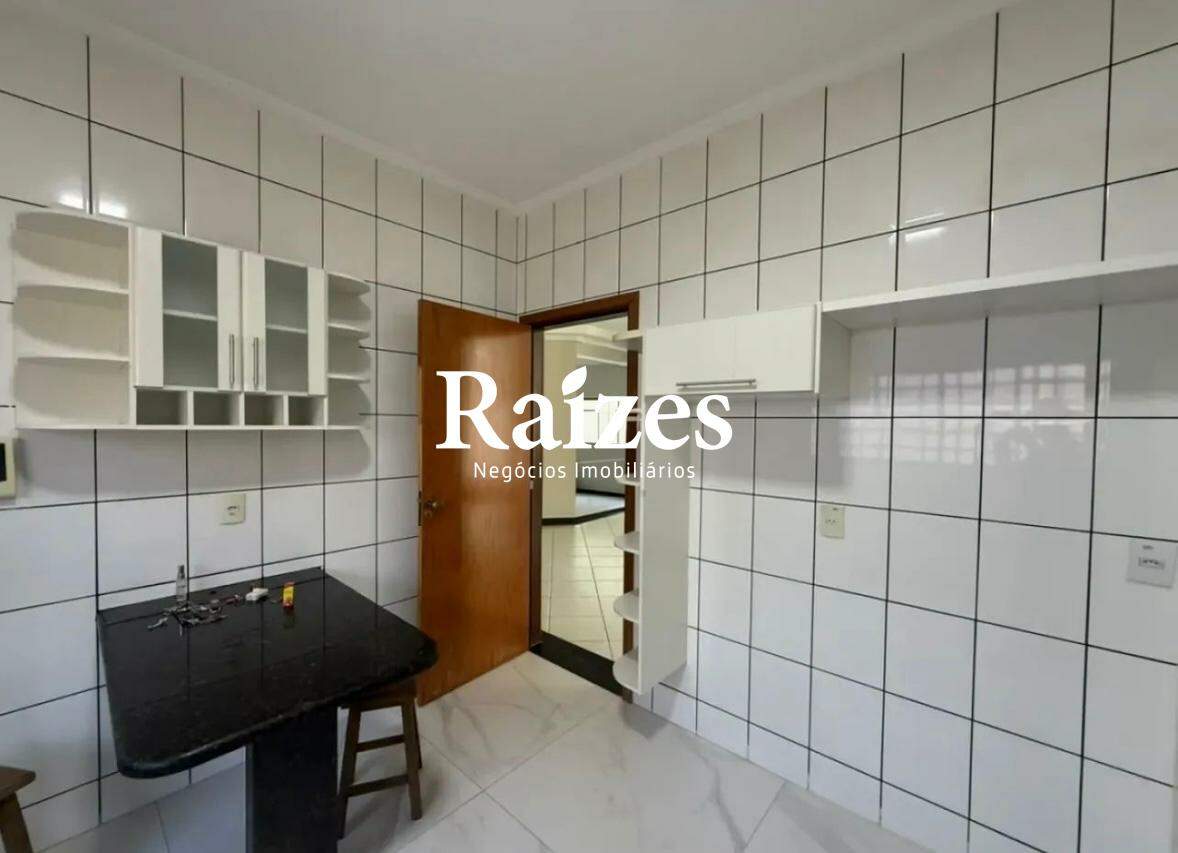 Casa, 4 quartos, 200 m² - Foto 13
