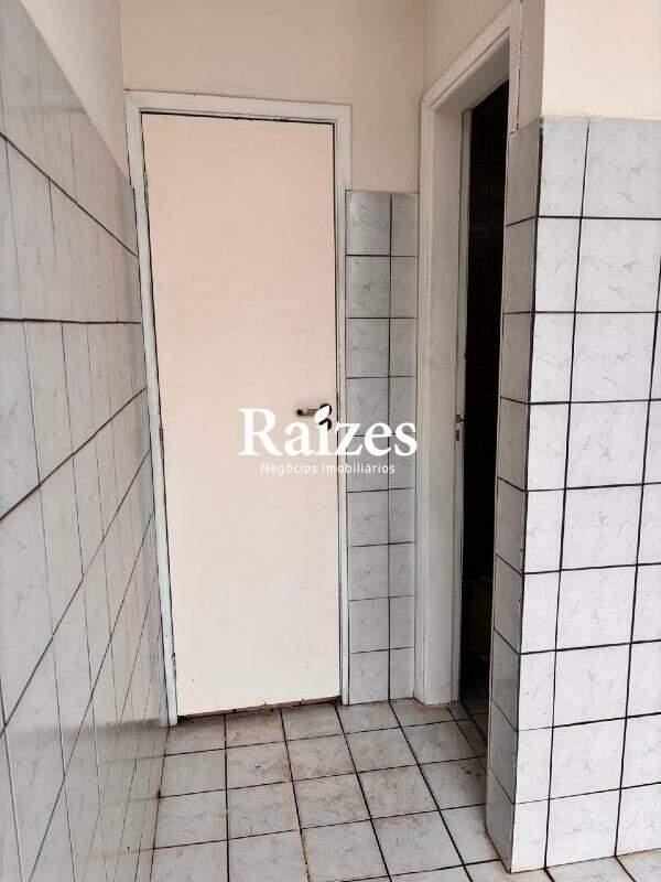 Casa, 6 quartos, 230 m² - Foto 37