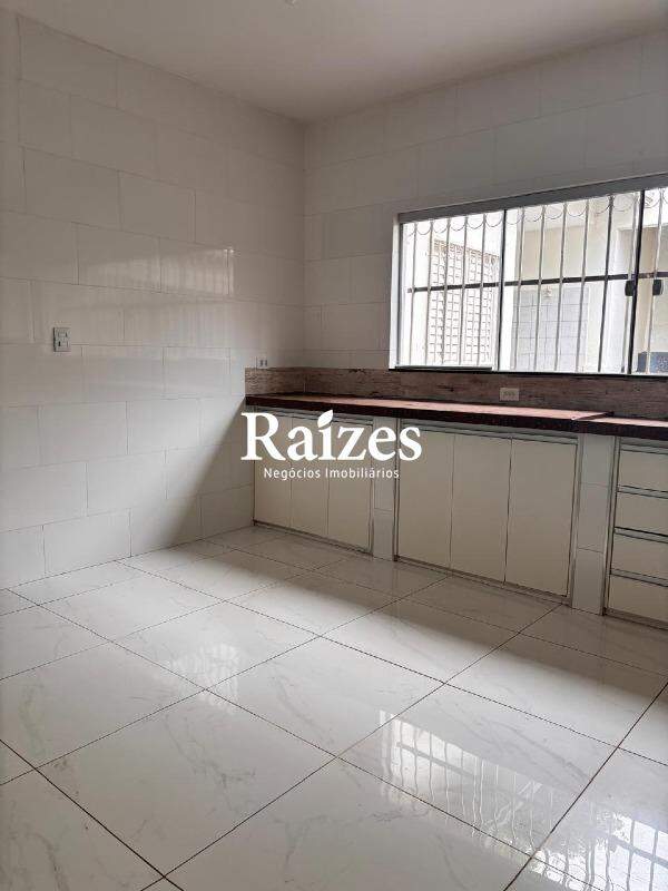 Casa, 6 quartos, 230 m² - Foto 9