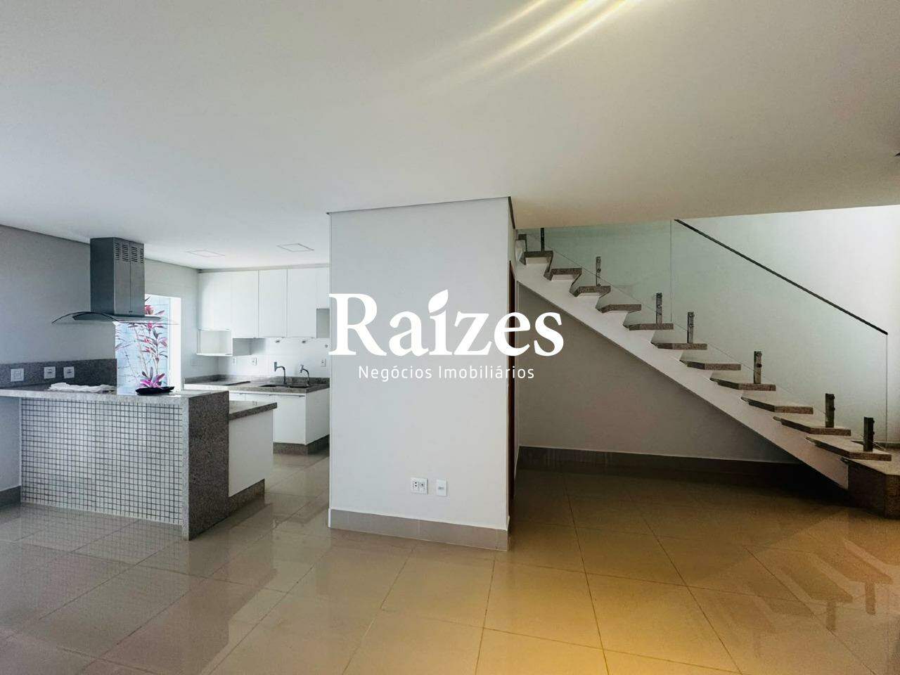 Casa, 3 quartos, 170 m² - Foto 1