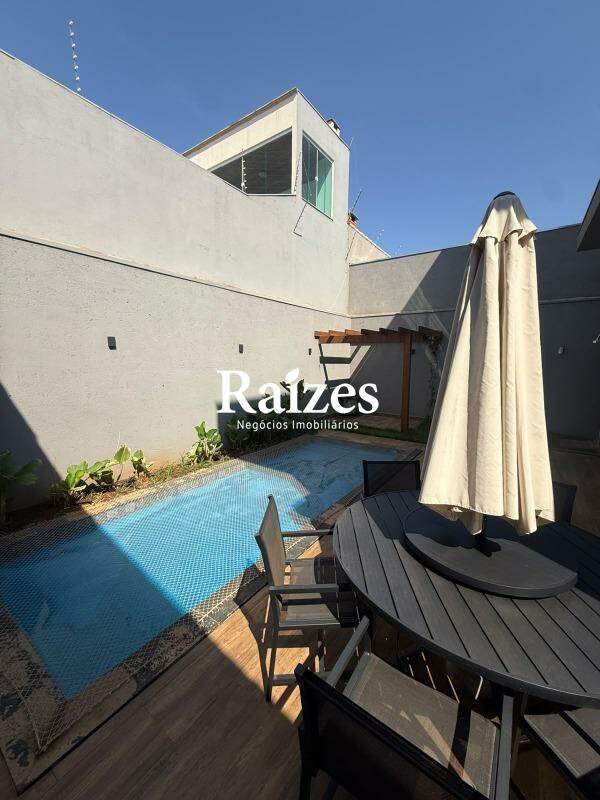Casa, 3 quartos, 230 m² - Foto 28