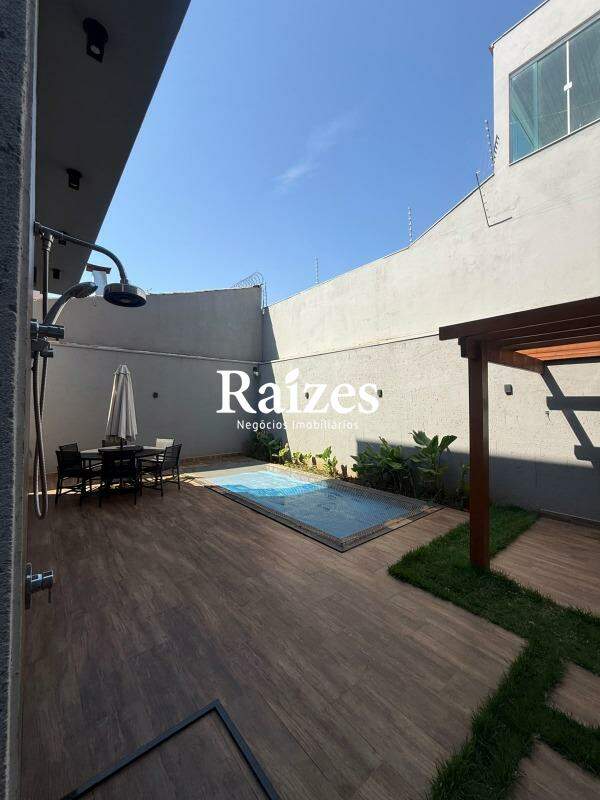 Casa, 3 quartos, 230 m² - Foto 17