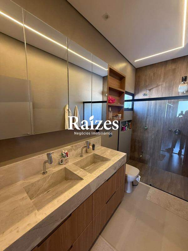 Casa, 3 quartos, 230 m² - Foto 13