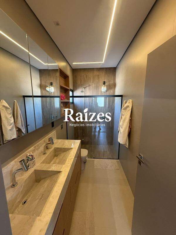 Casa, 3 quartos, 230 m² - Foto 25