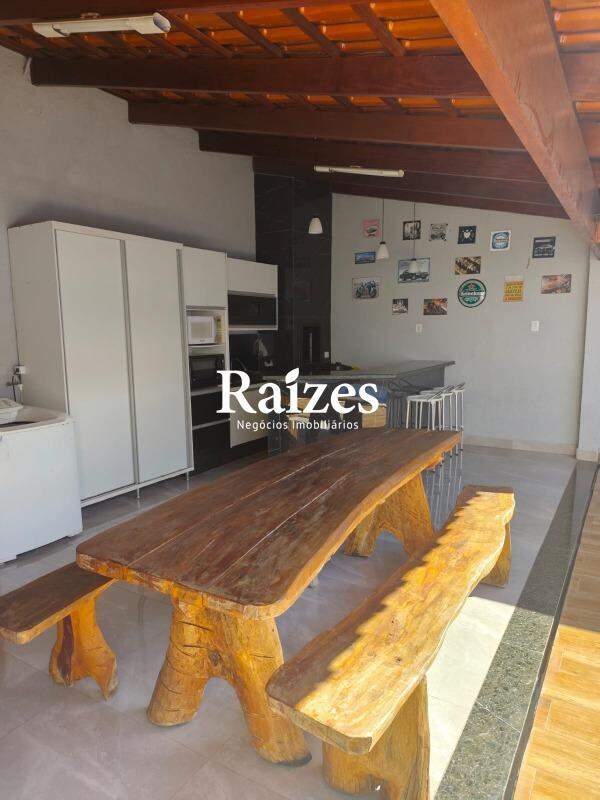 Casa, 3 quartos, 140 m² - Foto 4