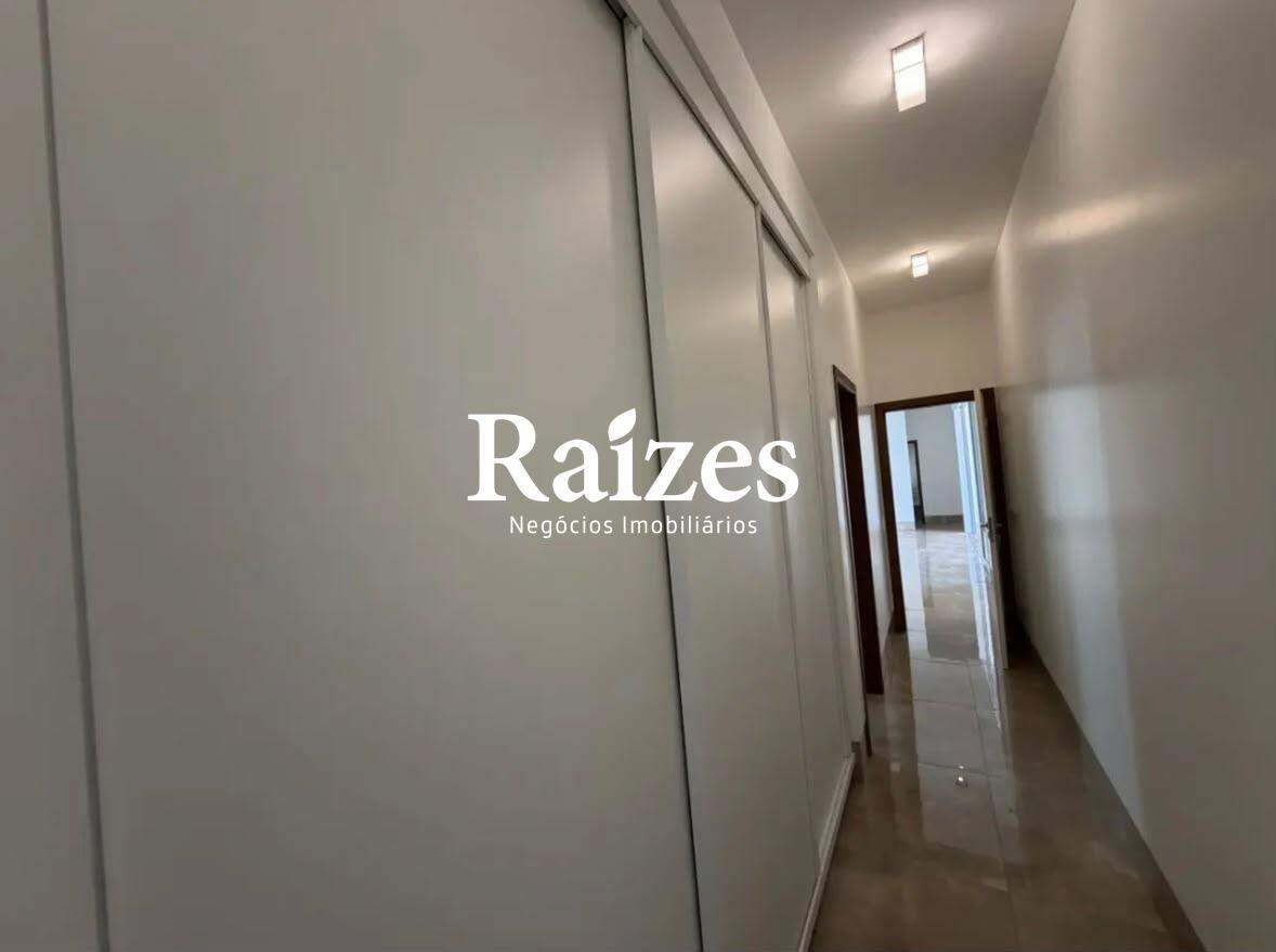 Casa, 3 quartos, 250 m² - Foto 13