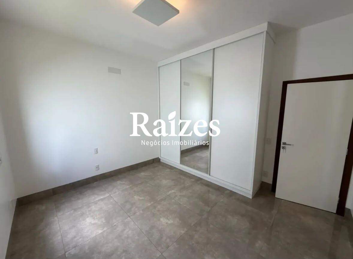 Casa, 3 quartos, 250 m² - Foto 9