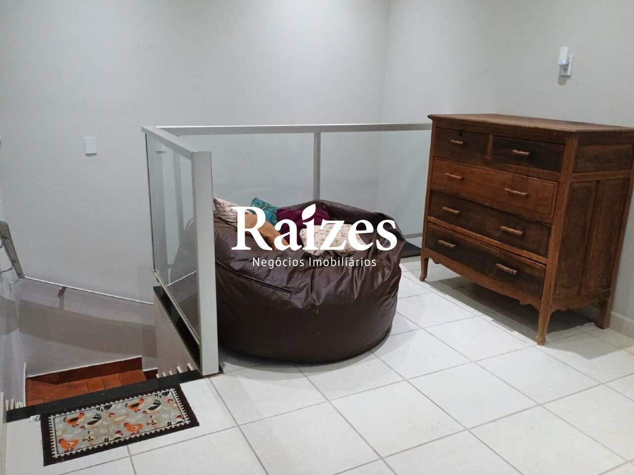 Casa, 3 quartos, 245 m² - Foto 25
