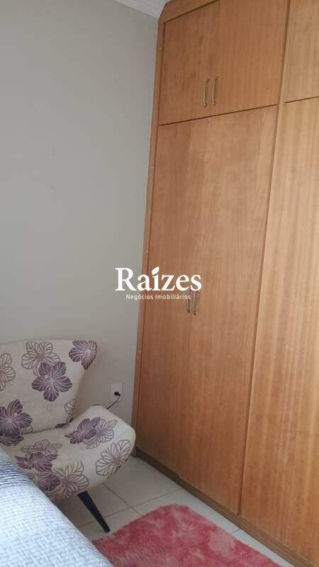 Casa, 3 quartos, 245 m² - Foto 22