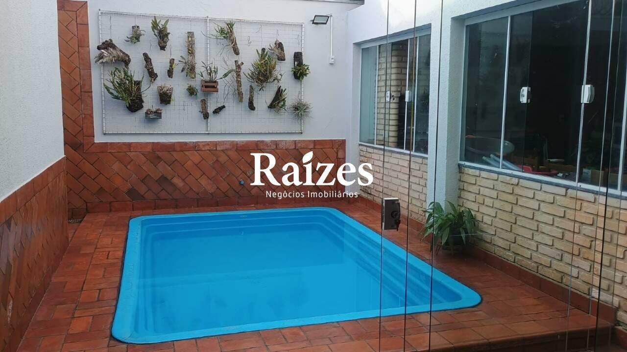 Casa, 3 quartos, 245 m² - Foto 19