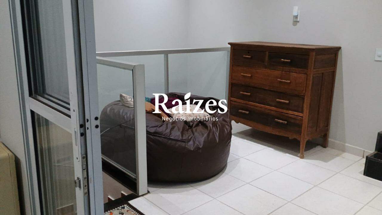 Casa, 3 quartos, 245 m² - Foto 23