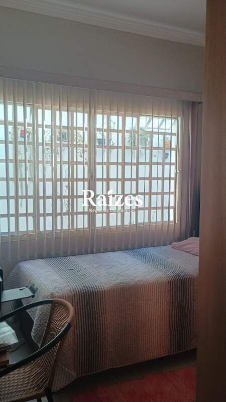Casa, 3 quartos, 245 m² - Foto 14