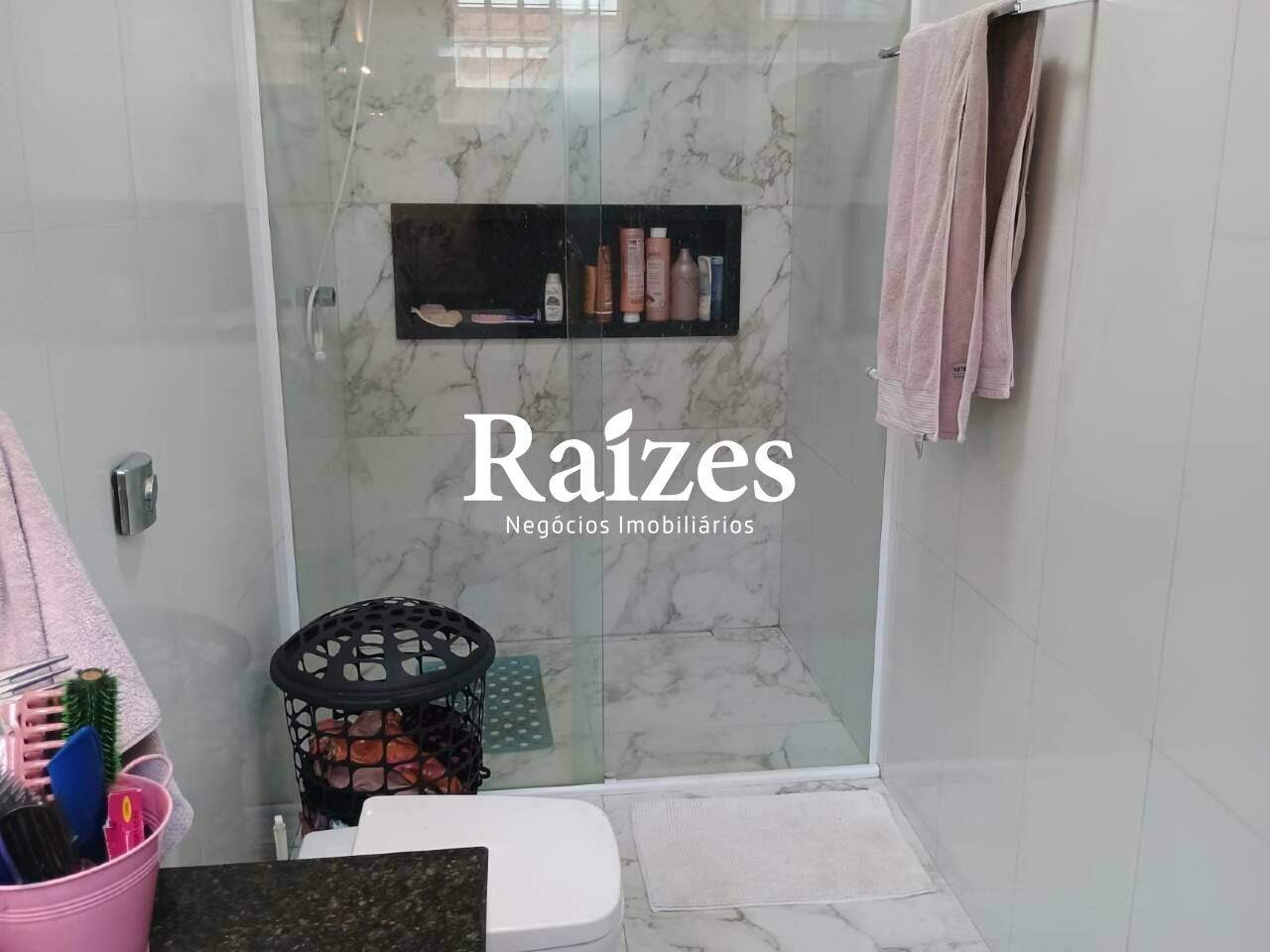 Casa, 3 quartos, 245 m² - Foto 4