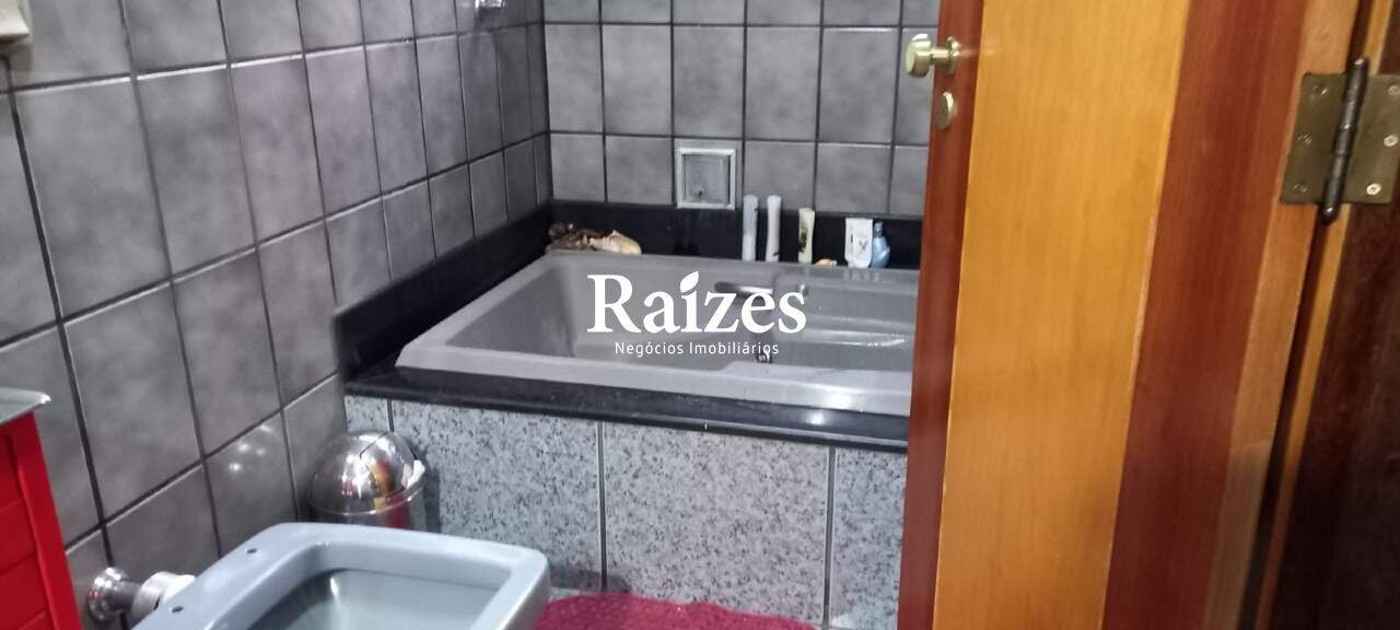 Casa, 4 quartos, 250 m² - Foto 26