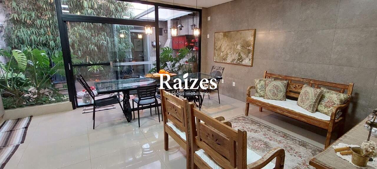 Casa, 3 quartos, 123 m² - Foto 1