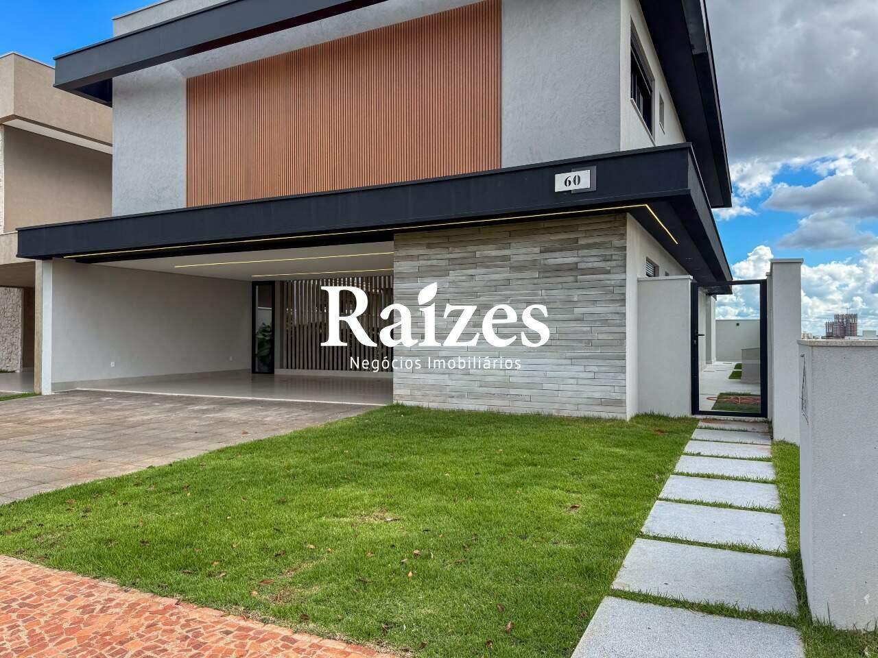 Casa, 4 quartos, 330 m² - Foto 2