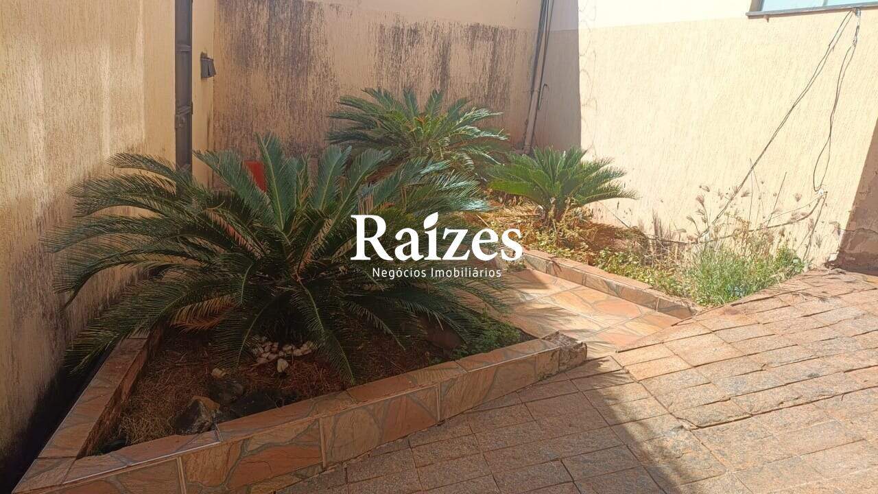 Casa, 4 quartos, 300 m² - Foto 3