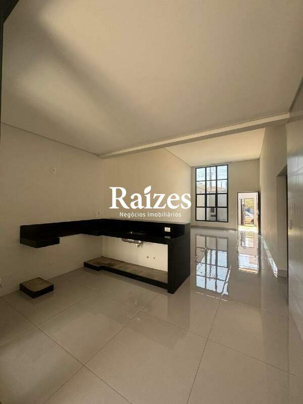 Casa, 3 quartos, 162 m² - Foto 1